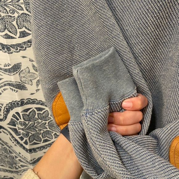 Preppy Old Money Men's Pullover with Tan Elbow Patches - Picture 9 of 9